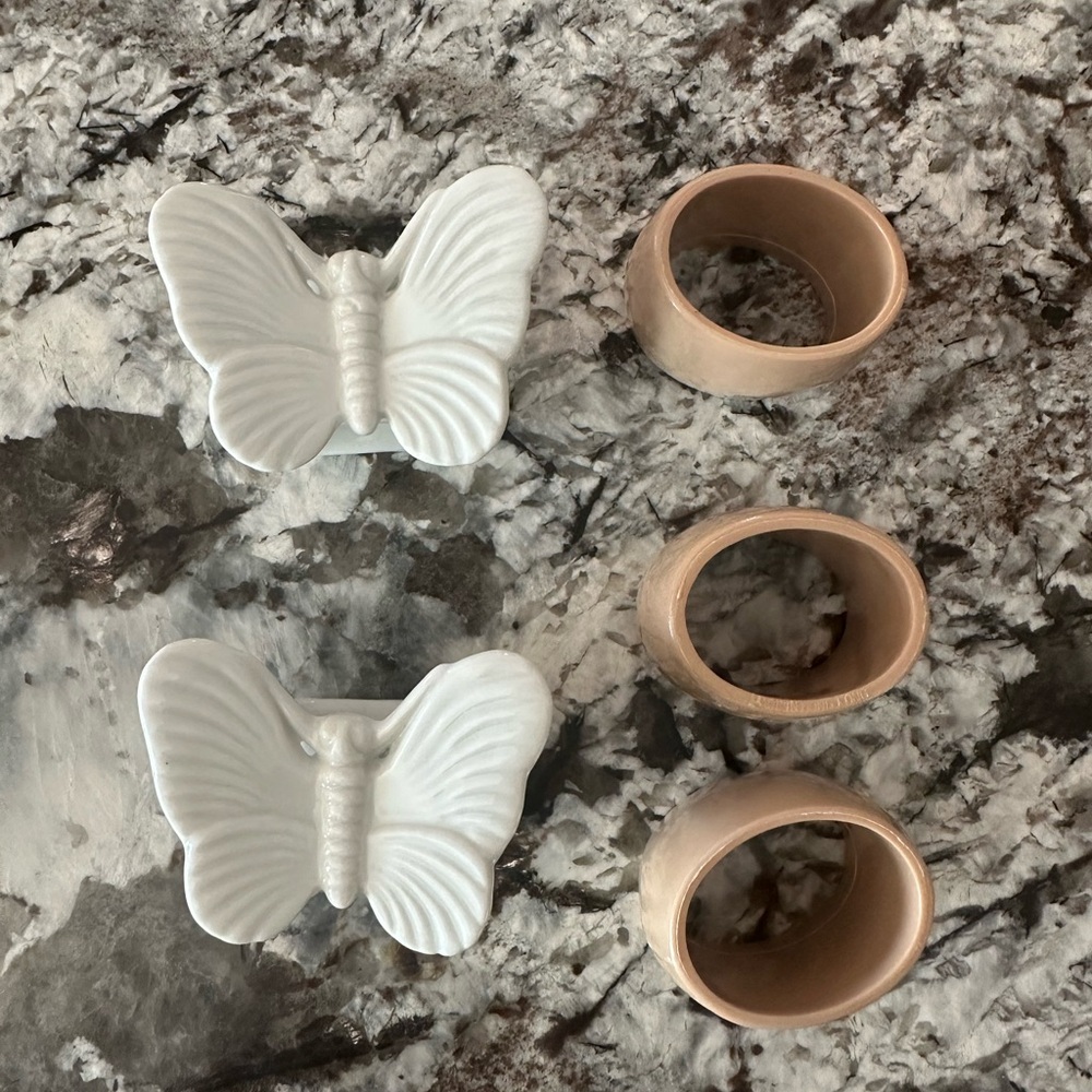 White Butterfly Napkin Rings Set